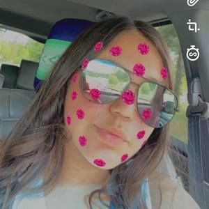 Meet your Posher, Isabella